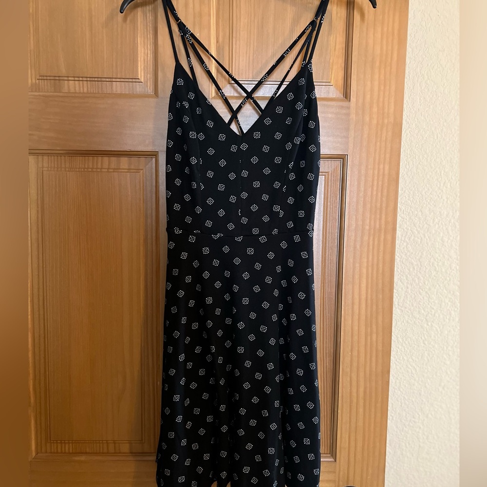 Nine Britton Size medium Black midi dress